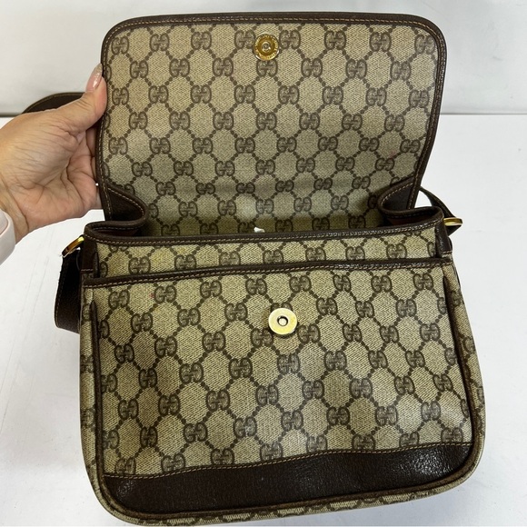 Authentic Vintage Jumbo Monogram Gucci Crossbody Bag - Picture 5 of 13